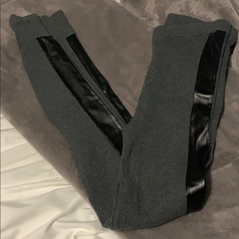 VS leggings with black detail